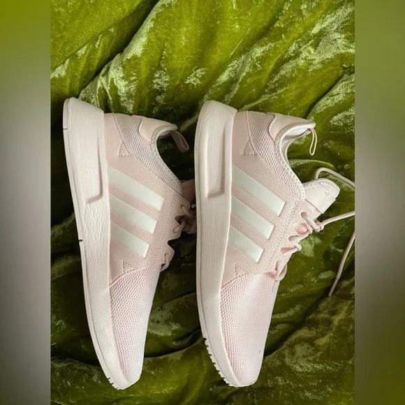 Adidas pink lace string shoes read description! Used - Picture 3 of 8